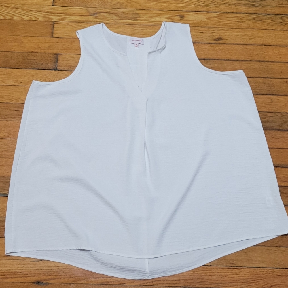Molly and Isadora tank